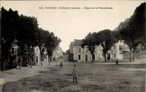 Ak Parigné l’Évêque Sarthe, Place de la République