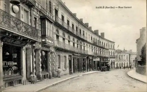 Ak Sablé sur Sarthe, Rue Carnot