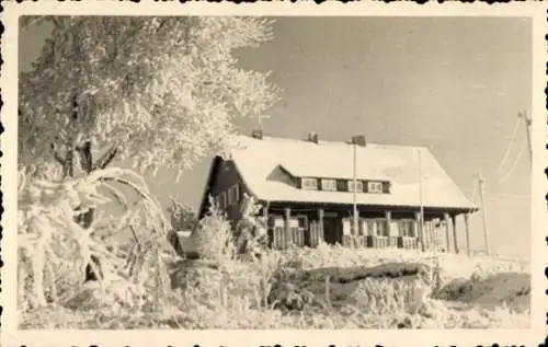 Ak Cursdorf in Thüringen, Rücknagel-Heim, Winteransicht