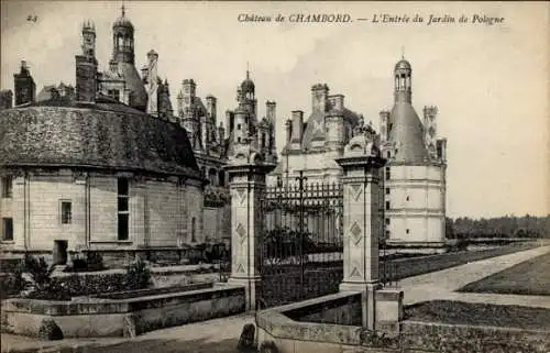 Ak Chambord Loir et Cher, L'Entree du Jardin de Pologne, Schloss