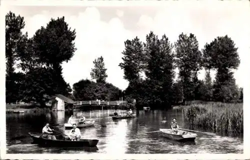 Ak Ruillé sur Loir Sarthe, Das Lavoir, das Schwimmbad, Ruderboote