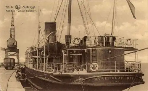 Ak Zeebrugge, Rumpfboot Duke of Clarence, Hafenkran