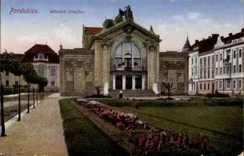 Ak Pardubice Pardubitz Stadt, Mestske divadlo, Stadttheater