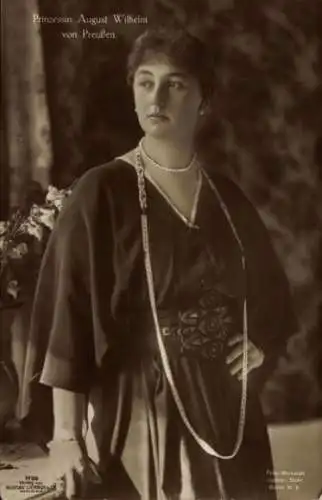 Ak Prinzessin August Wilhelm von Preußen, Alexandra Viktoria, Liersch 7758