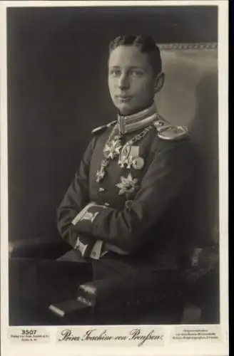 Ak Prinz Joachim von Preußen, Portrait in Uniform, Orden