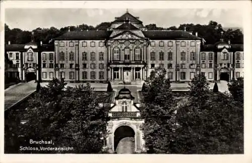 Ak Bruchsal im Kraichgau, Schloss, Vorderansicht