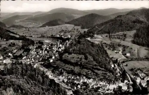 Ak Schiltach im Schwarzwald, Gesamtansicht, Blick vom Kirchberg