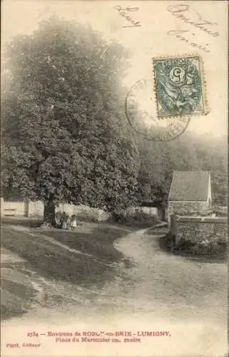 Ak Lumigny Seine et Marne, Place du Maronnier