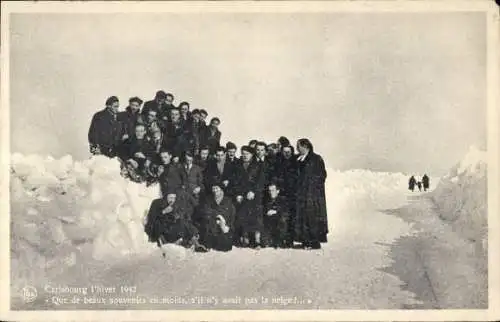 Ak Carlsbourg Paliseul Wallonien Luxemburg, Gruppenportrait im Schnee