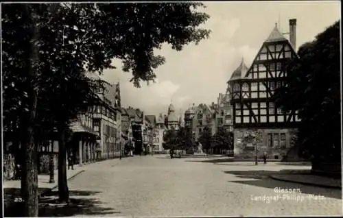 Ak Gießen an der Lahn Hessen, Landgraf Philipp Platz, Fachwerkbau