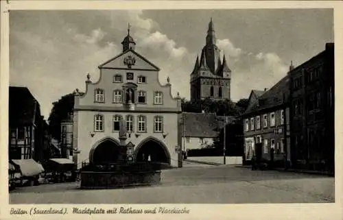 Ak Brilon im Sauerland, Marktplatz, Rathaus, Pfarrkirche