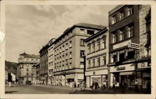 Ak Usti nad Labem Region Aussig, Mirove Namesti, Geschäfte, Marktplatz