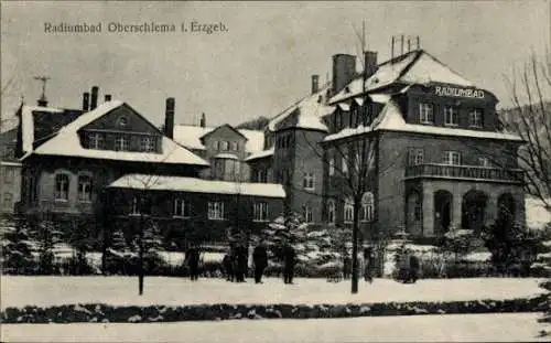 Ak Oberschlema Bad Schlema im Erzgebirge Sachsen, Radiumbad, Winter