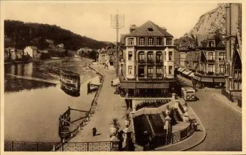 Ak Dinant Wallonien Namur, Ankunft des Bootes und Rue Saxe