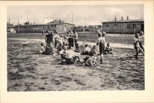 Ak Wiek auf Rügen, Sächsisches Kinderheim, 2. Frühstück auf dem Spielplatz