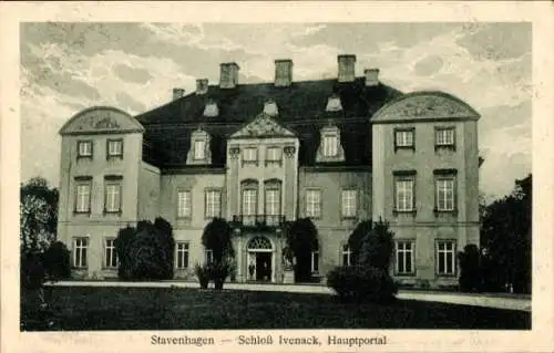 Ak Reuterstadt Stavenhagen in Mecklenburg, Schloss Ivenack, Hauptportal