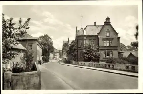 Ak Hildburghausen, Leninstraße mit Werrabrücke