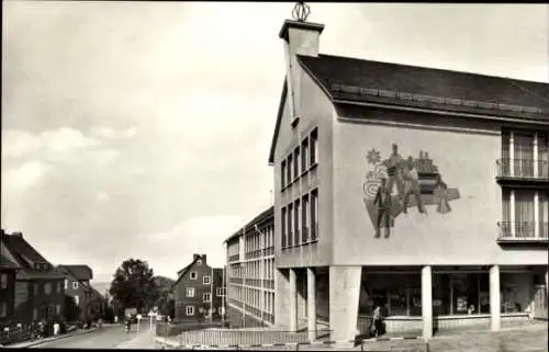 Ak Neuhaus am Rennweg Thüringen, Kreisratsgebäude