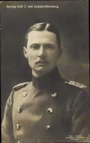 Ak Herzog Ernst II von Sachsen Altenburg, Portrait in Uniform