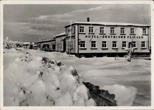 Ak Gersfeld in der Rhön Hessen, Wasserkuppe, Hotel Deutscher Flieger, Winter