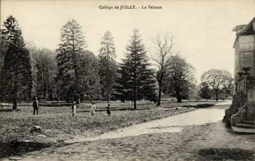 Ak Juilly Seine et Marne, College, La Pelouse