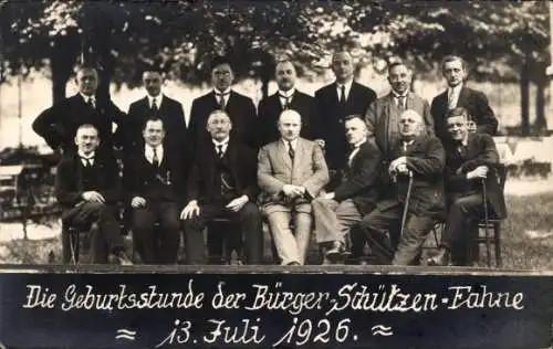 Foto Ak Wanne Herne im Ruhrgebiet, Geburtsstunde der Bürger-Schützen-Fahne 1926, Gruppenbild