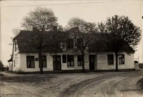 Foto Ak Kröß Oldenburg in Holstein, Gasthof Drei Linden