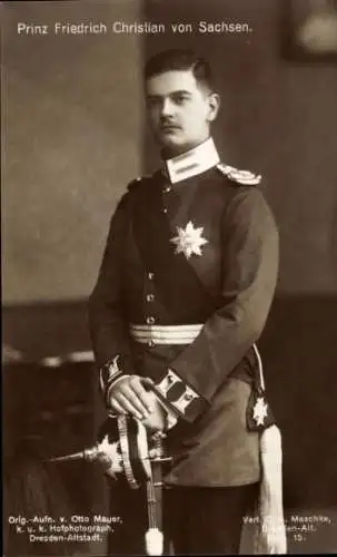 Ak Prinz Friedrich Christian von Sachsen, Uniform, Pickelhaube, Bruststern