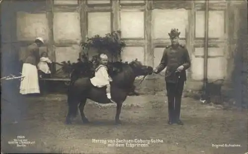 Ak Herzog Carl Eduard von Sachsen-Coburg-Gotha, Erbprinz Johann Leopold, Pony