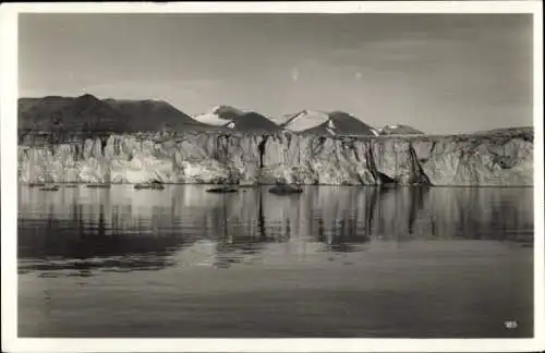 Ak Spitsbergen Spitzbergen Norwegen, Tempelbay