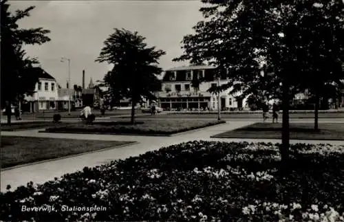 Ak Beverwijk Nordholland Niederlande, Stationsplein