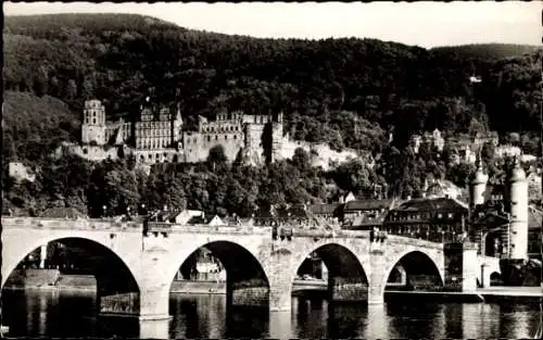 Ak Heidelberg am Neckar, Alte Brücke, Schloss