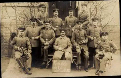 Foto Ak Berlin Zehlendorf, Deutsche Soldaten in Uniform, X. Corp., Weihnacht 1915, Gruppenbild