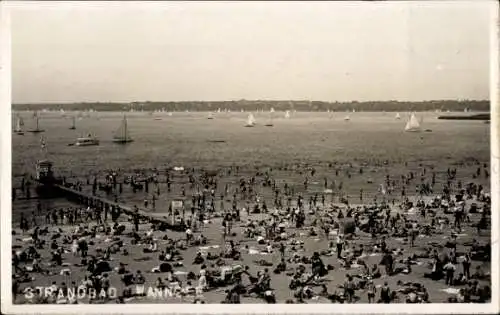 Foto Ak Berlin Zehlendorf Wannsee, Strandbad, Badegäste