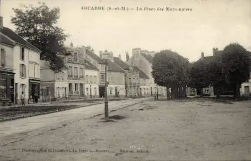 Ak Jouarre Seine et Marne, Place des Marronniers