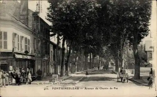 Ak Fontainebleau Seine et Marne, Avenue du Chemin de Fer