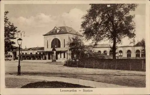 Ak Leeuwarden Friesland Niederlande, Bahnhof