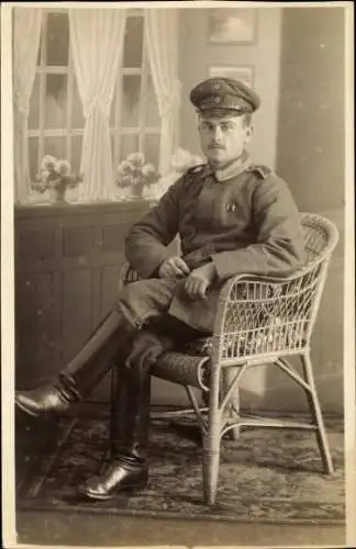 Foto Ak Breslau, Deutscher Soldat in Uniform, Gren. Regt. 7 Liegnitz, Karl, Weihnachten 1916