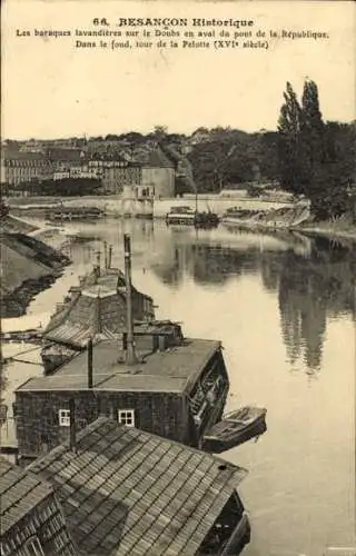 Ak Besançon Doubs, Les baraques lavandieres dur le Doubs en aval du pont de la Republique