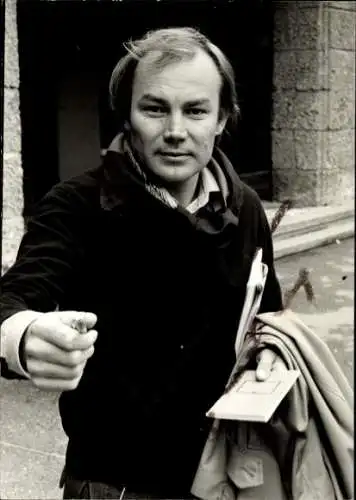 Foto Schauspieler Klaus-Maria Brandauer, Portrait, Autogramm, Block, Stift