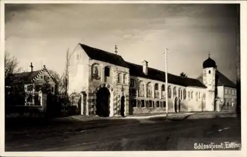 Foto Ak Esting Olching Oberbayern, Partie am Schloss