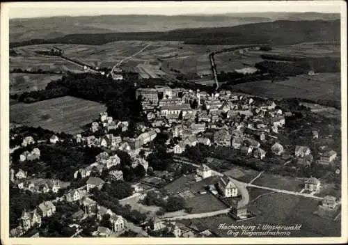 Ak Hachenburg im Westerwaldkreis Rheinland Pfalz, Fliegeraufnahme