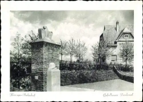 Ak Kierspe Sauerland, Bahnhof, Gefallenen-Denkmal