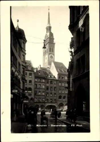 Ak München, Dienerstraße, Marienplatz und Kirchturm Alter Peter