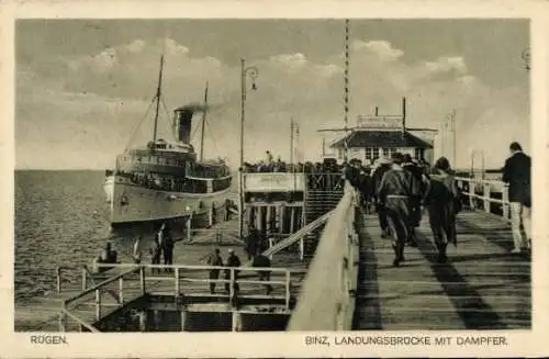 Ak Seebad Binz auf Rügen, Landungsbrücke, Dampfer