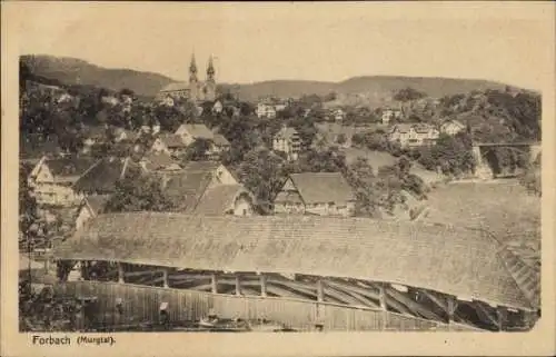 Ak Forbach im Schwarzwald, Teilansicht, Gedeckte Brücke, Kirche