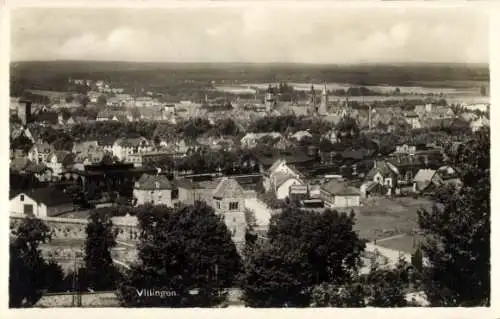 Ak Villingen im Schwarzwald, Panoramablick auf die Stadt, Bahnhof, Bahnstrecke