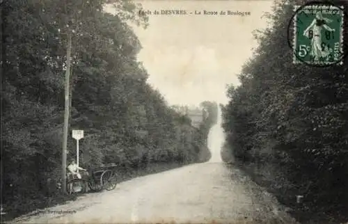 Ak Desvres Pas de Calais, Foret, Route de Boulogne