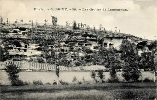 Ak Brive la Gaillarde Corrèze, Grottes de Lamouroux