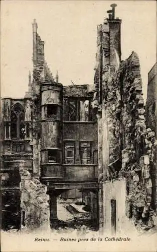 Ak Reims Marne, Ruines pres de la Cathedrale